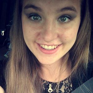 Meet your Posher, Makenzie